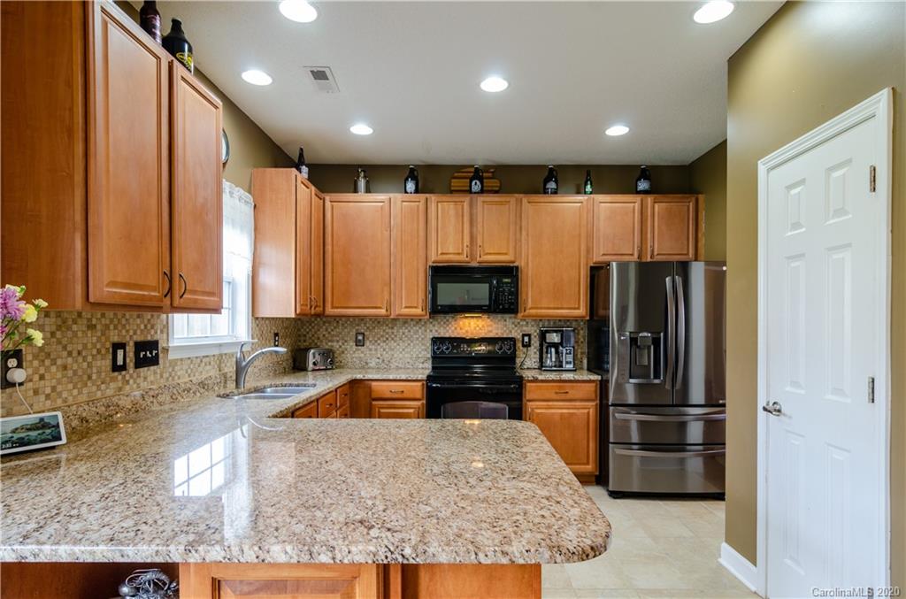 74 Lumber River Road Fletcher, NC 28732 - Photo 5 of 30