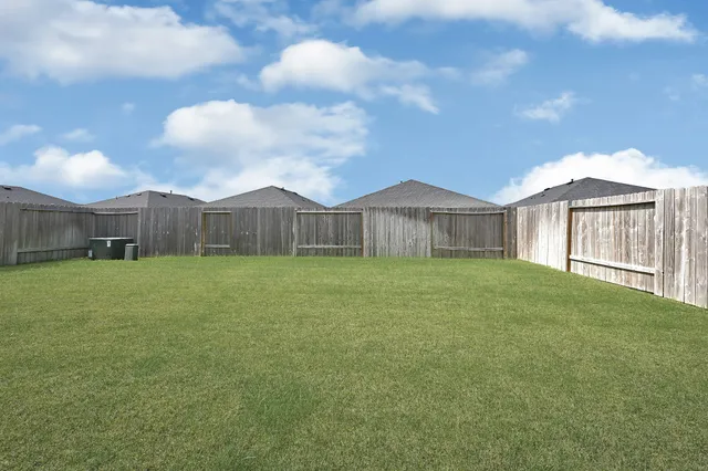 $2,000 | 7514 Cattle Walker Court, Rosharon, TX 77583