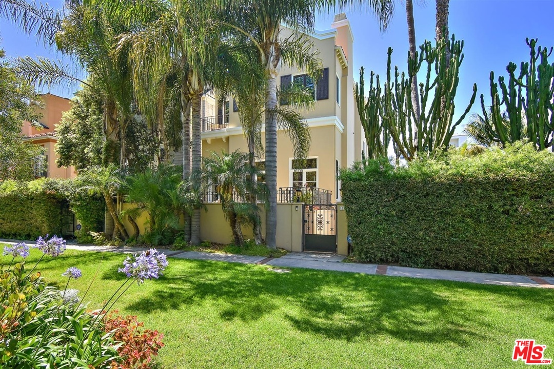 129 Ketch Mall Marina del Rey, CA 90292 - Photo 1 of 51 Gallery Image 1