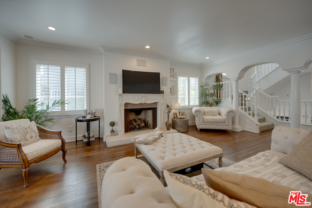 129 Ketch Mall Marina del Rey, CA 90292 - Photo 15 of 51 Gallery Image 15