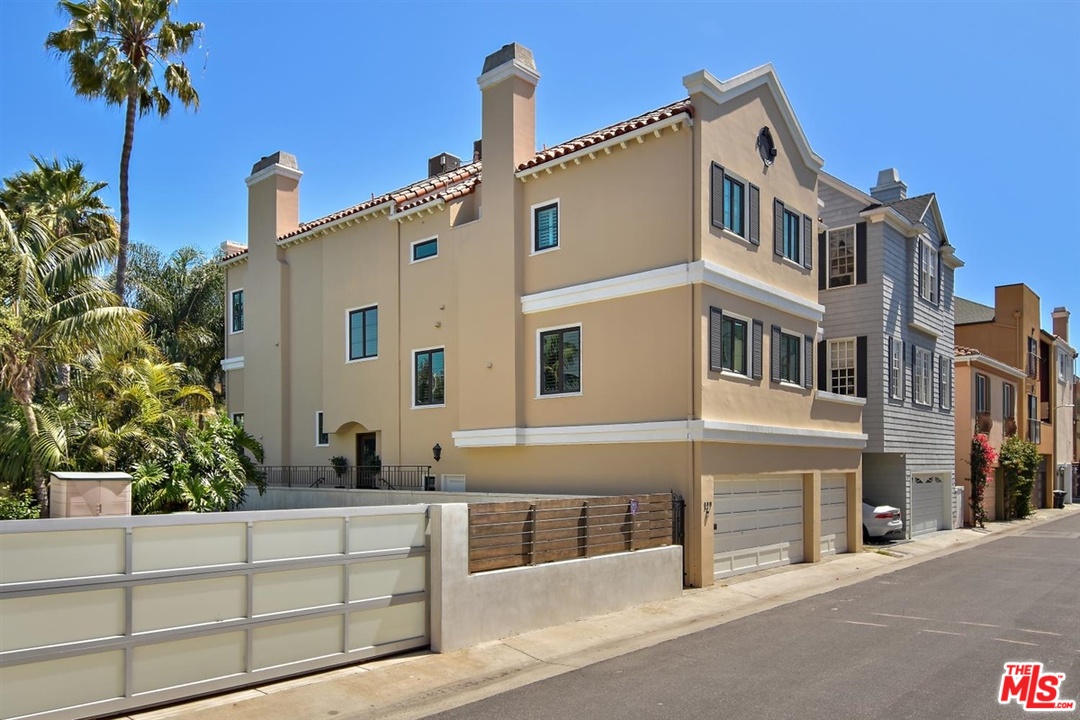 129 Ketch Mall Marina del Rey, CA 90292 - Photo 42 of 51 Gallery Image 42