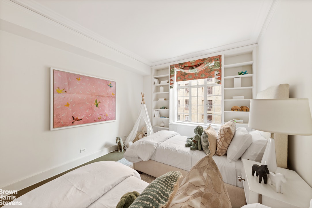 116 East 68th Street, Unit 8B Manhattan, NY 10065 - Photo 5 of 14