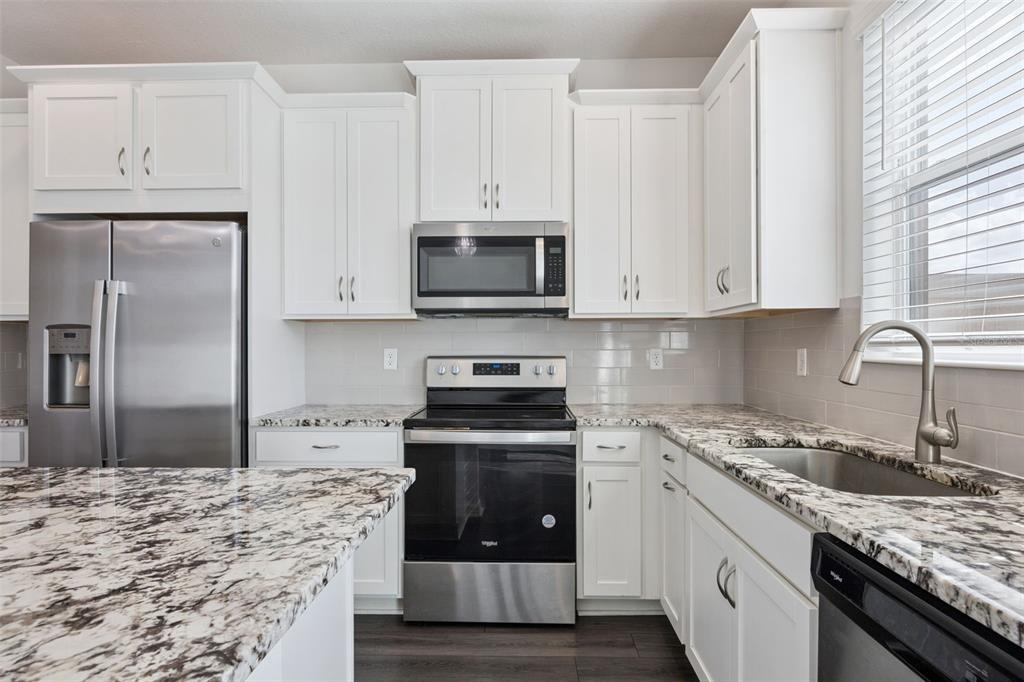 759 Spring Palms Loop Orlando, FL 32828 - Photo 8 of 20