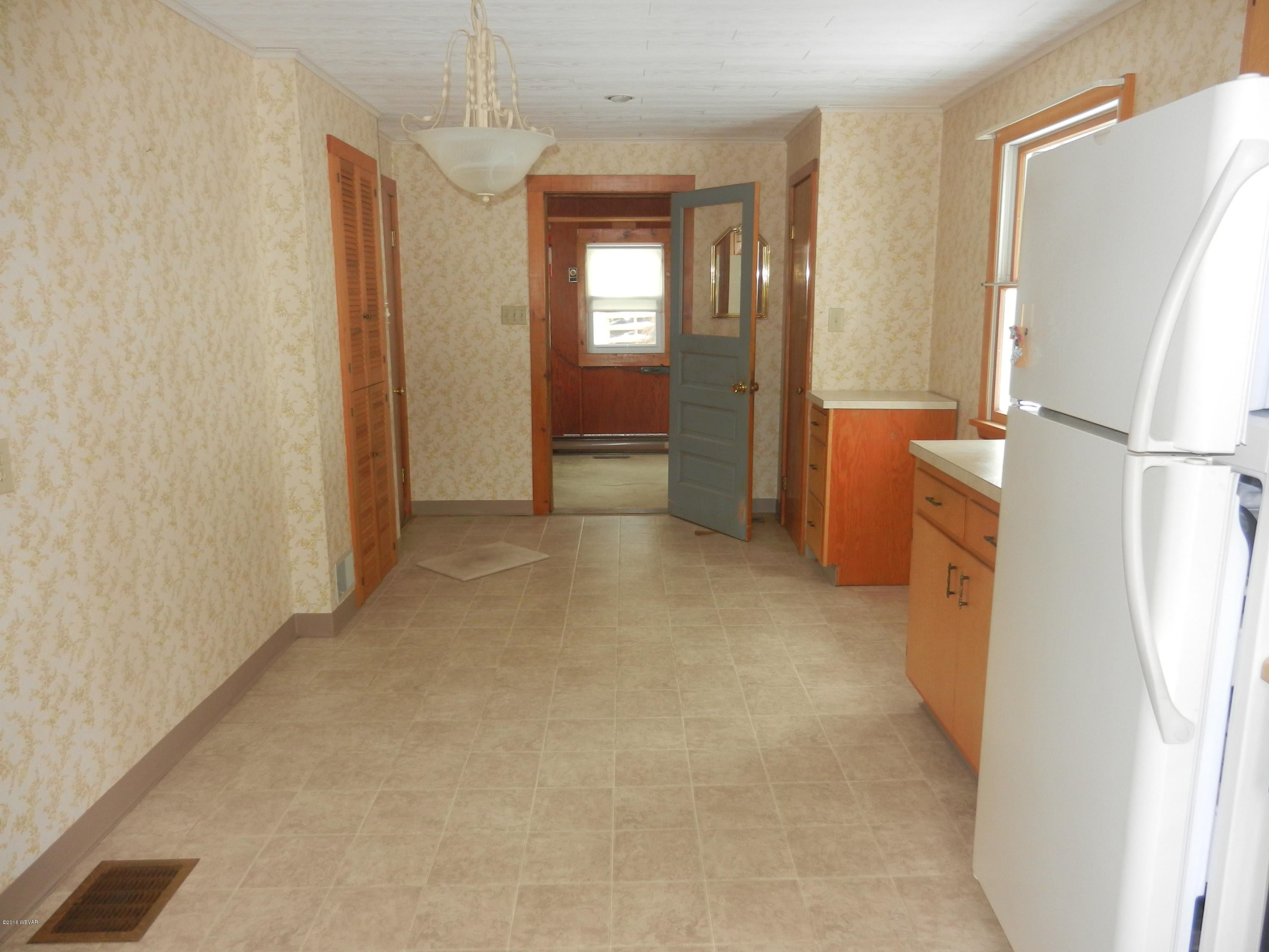 903 Canoe Run Road Jersey Shore, PA 17740 - Photo 11 of 19 Eat in Kitchen