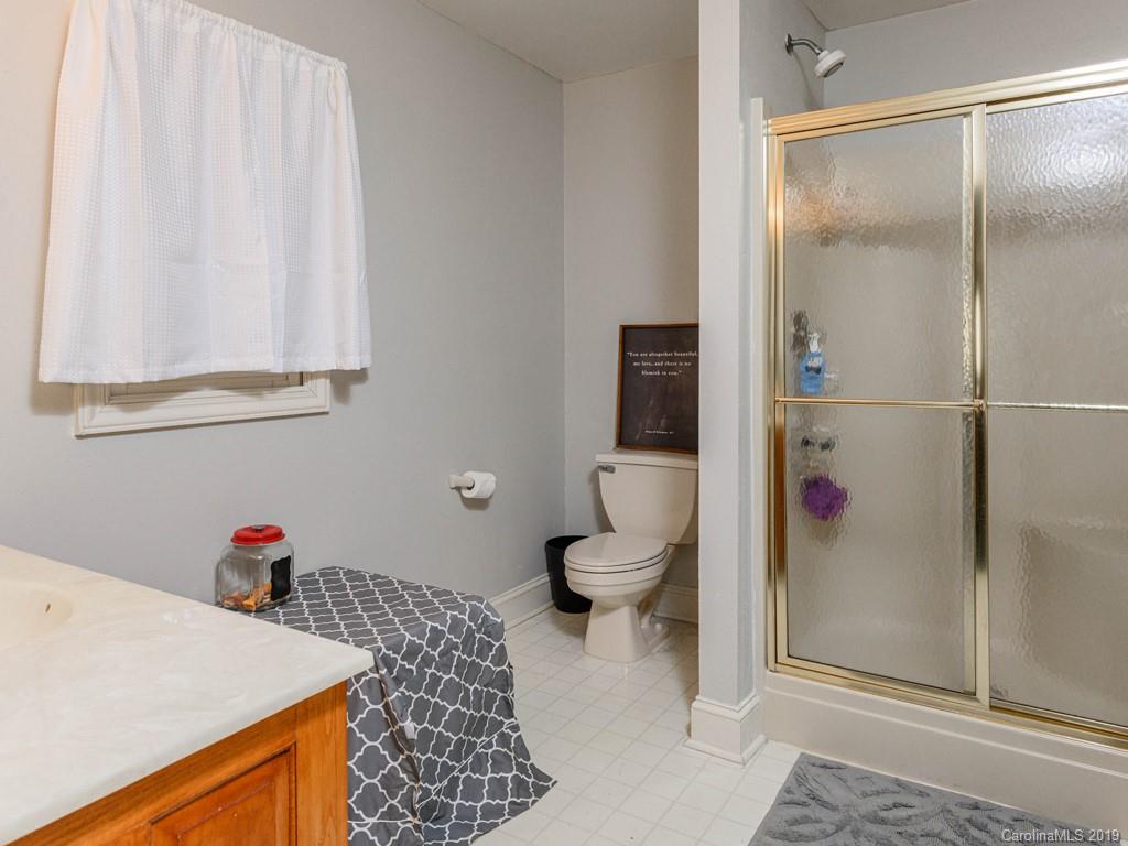 27 Franklin Farm Road Fletcher, NC 28732 - Photo 34 of 48 Gallery Image 34