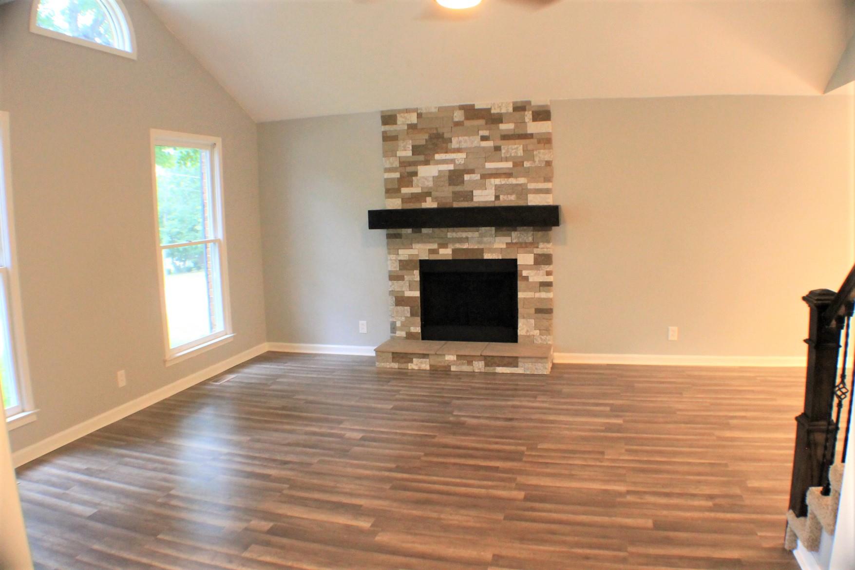 1635 Bevard Road Clarksville, TN 37042 - Photo 3 of 21 Gallery Image 3