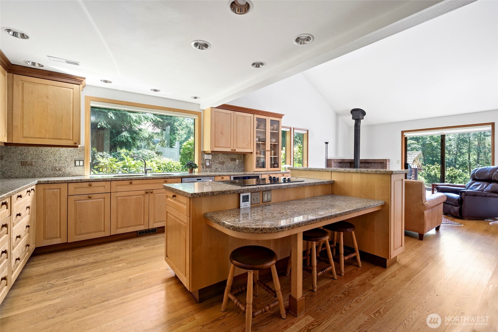 2970 Taylor Road Oak Harbor, WA 98277 - Photo 12 of 40 Gallery Image 12