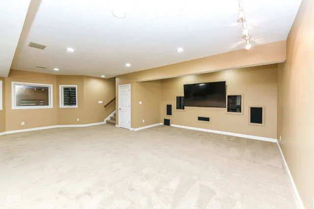 $965,000 | 13584 Creekridge Lane, Fishers, IN 46055