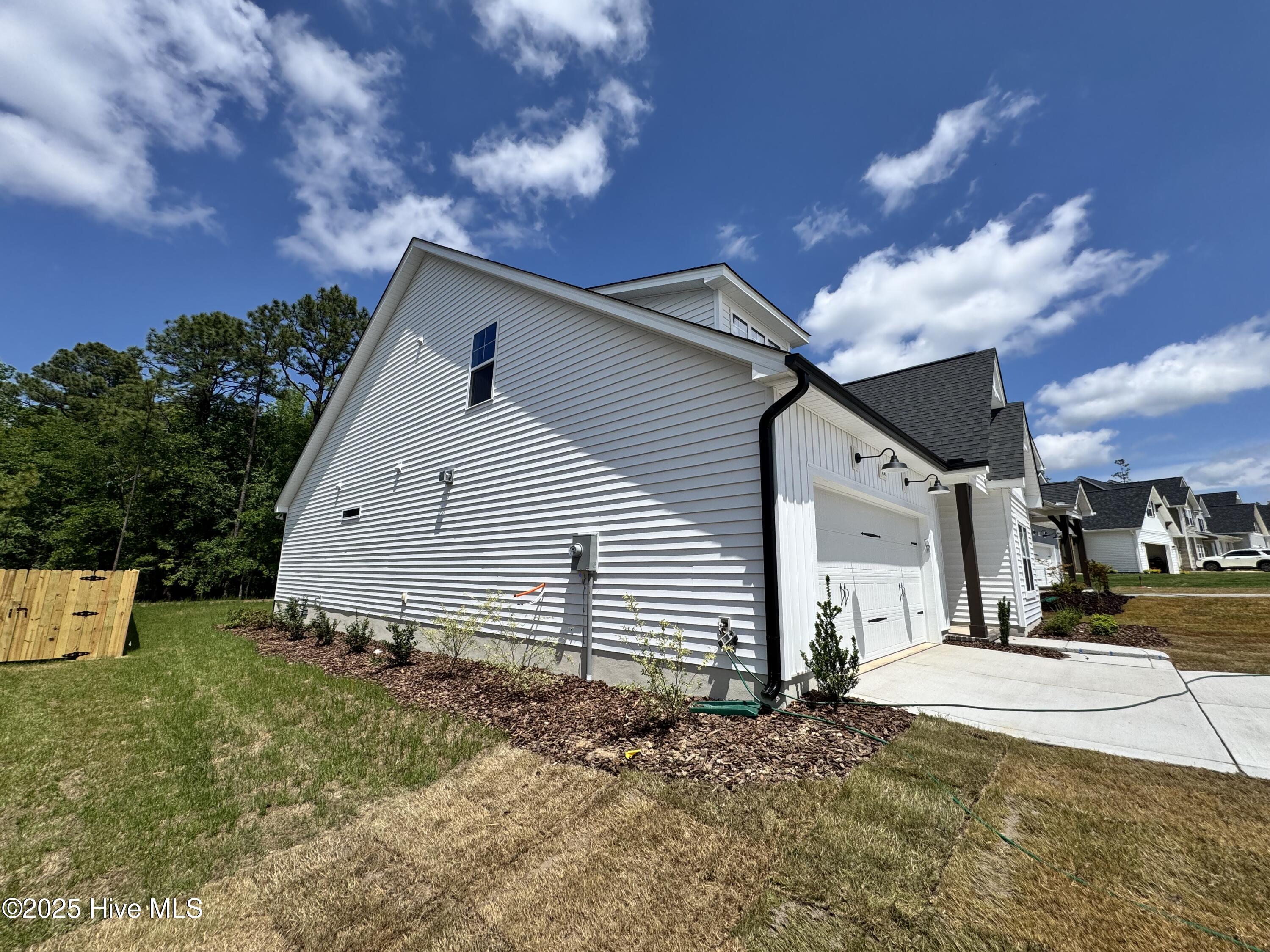 137 Rough Rdg Trail, Unit 2 Aberdeen, NC 28315 - Photo 2 of 34 IMG_4207