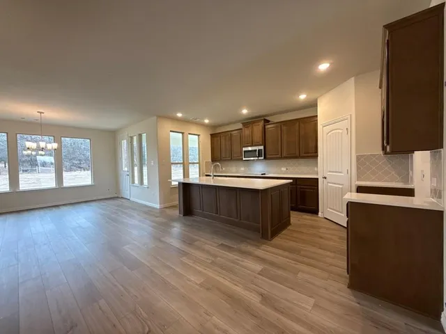 $485,100 | 148 Oak Grv Way, Springtown, TX 76082