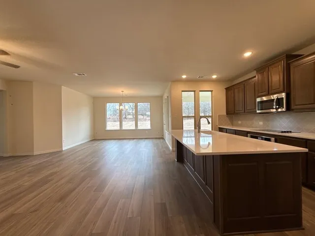 $485,100 | 148 Oak Grv Way, Springtown, TX 76082