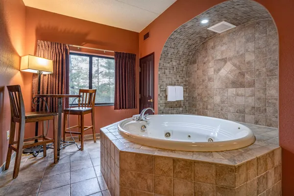 $214,900 | 2411 River, Unit 2359, Wisconsin Dells, WI 53965