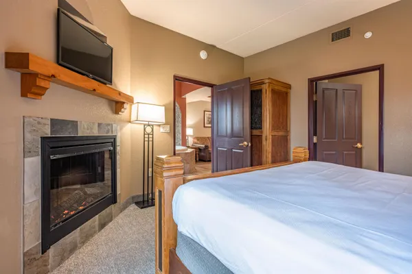 $214,900 | 2411 River, Unit 2359, Wisconsin Dells, WI 53965