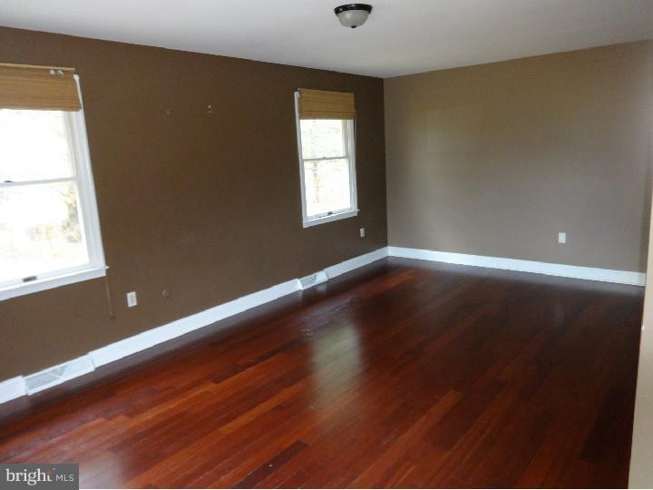 757 Rattling Run Road Mickleton, NJ 08056 - Photo 8 of 17