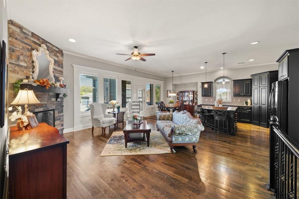 19372 West 210th Street Spring Hill, KS 66083 - Photo 4 of 26