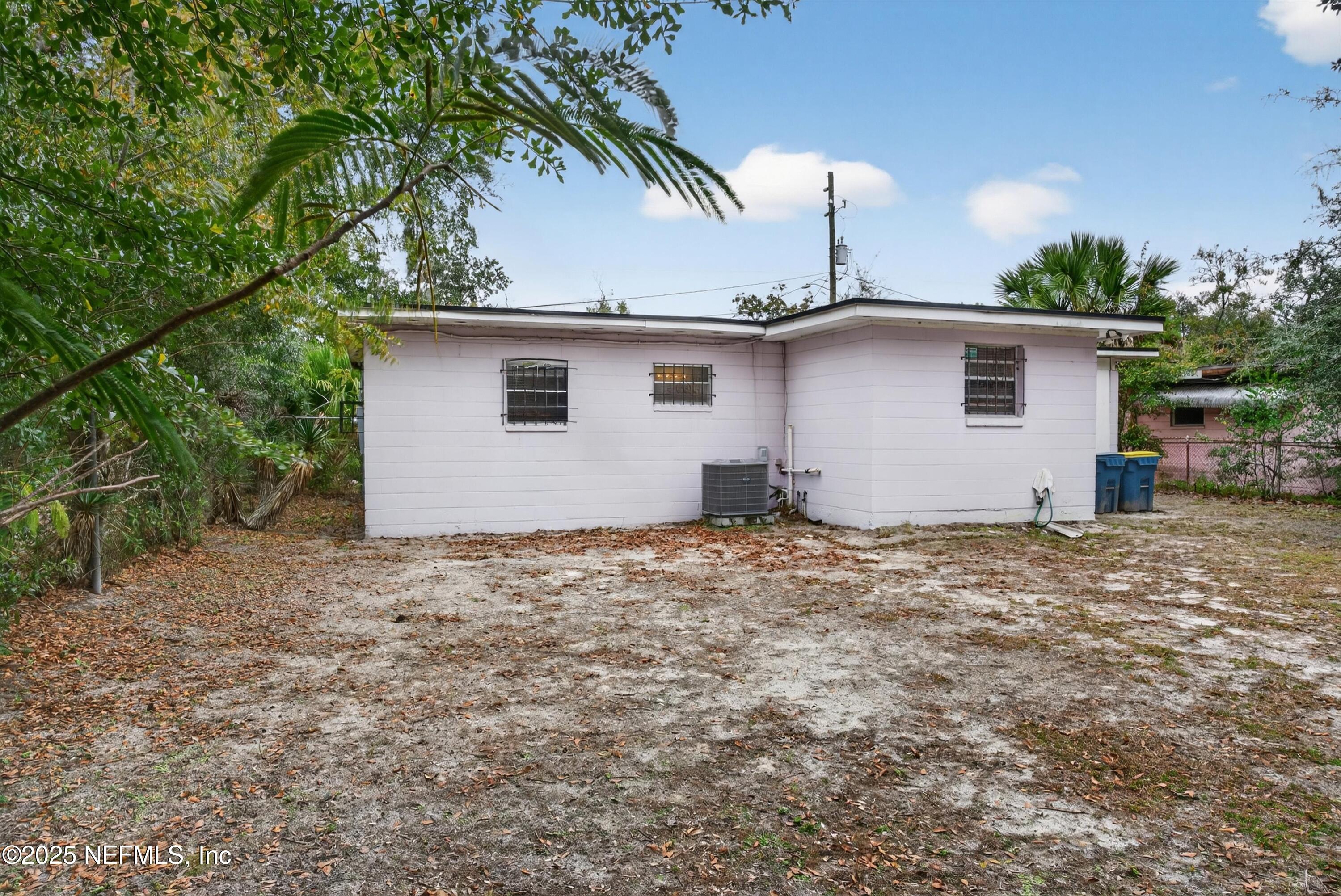 2570 Spirea Street Jacksonville, FL 32209 - Photo 18 of 19 a house view with a backyard space