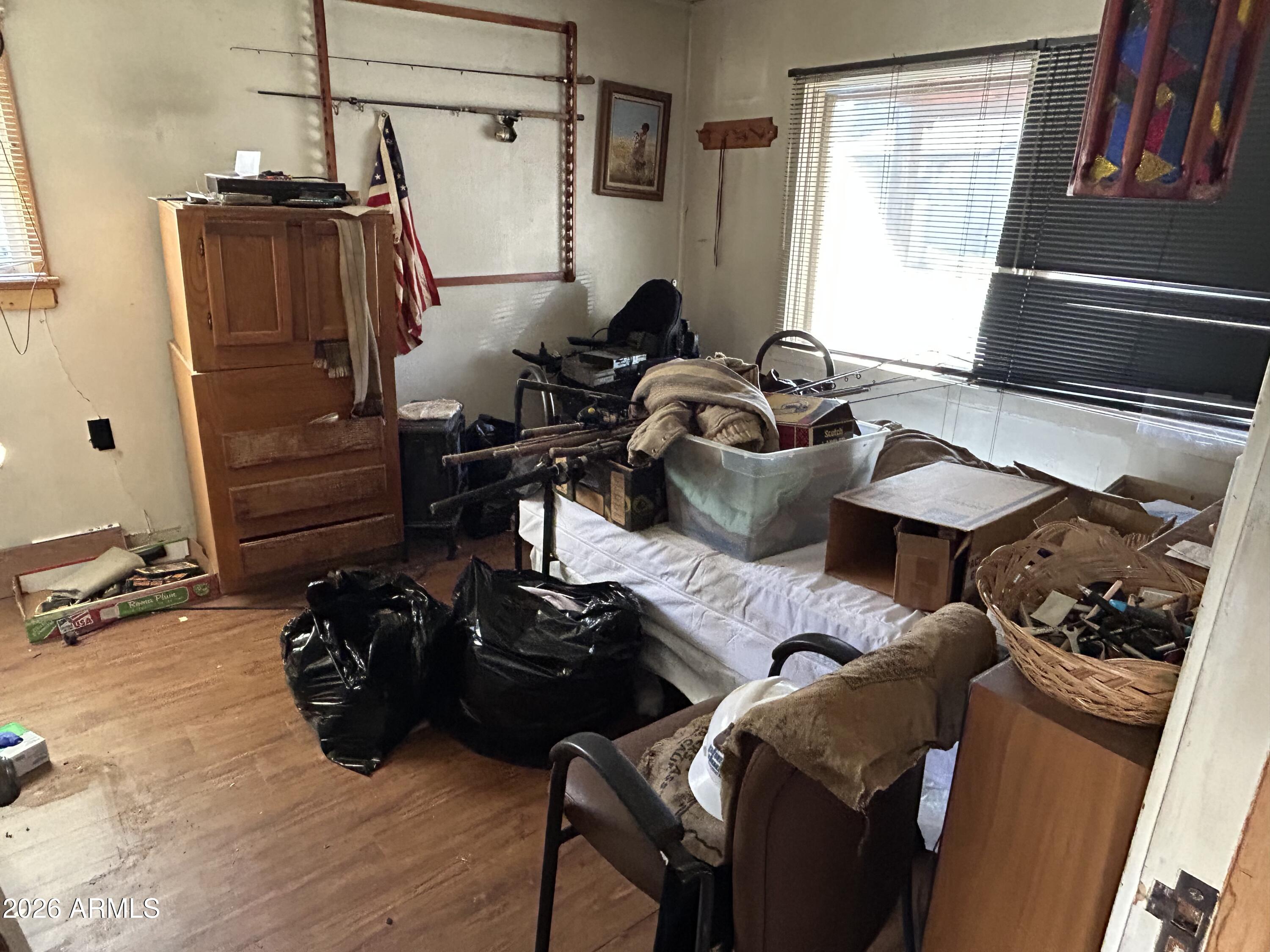 16614 Shrine Drive Yarnell, AZ 85362 - Photo 27 of 40 a room with furniture and gym equipment