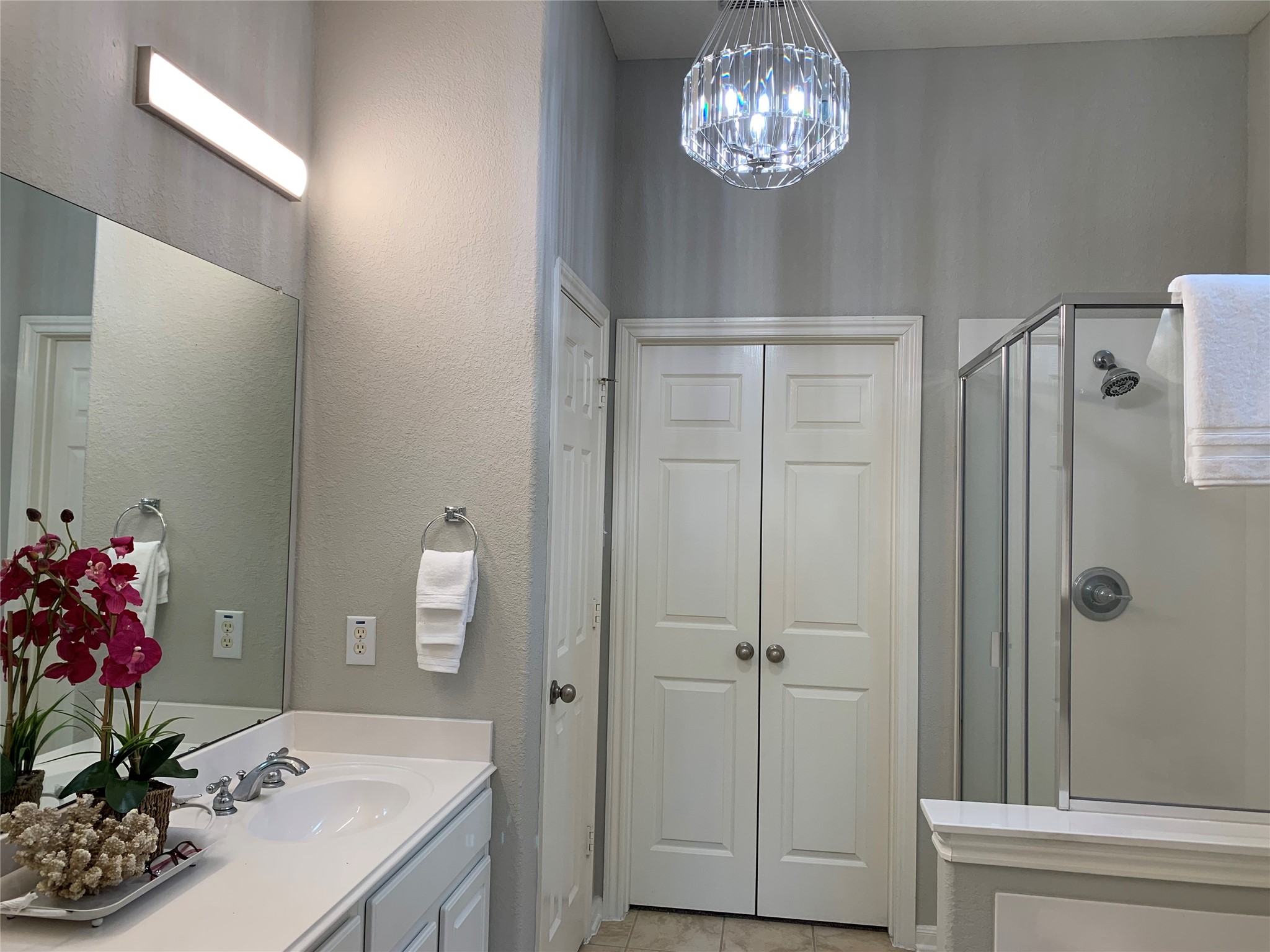 46 Patina Pines Court Spring, TX 77381 - Photo 19 of 30 Master bathroom