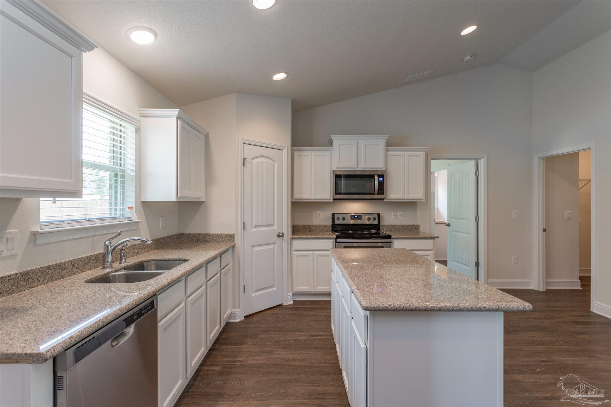 5739 Mill Stream Way Pace, FL 32571 - Photo 4 of 28