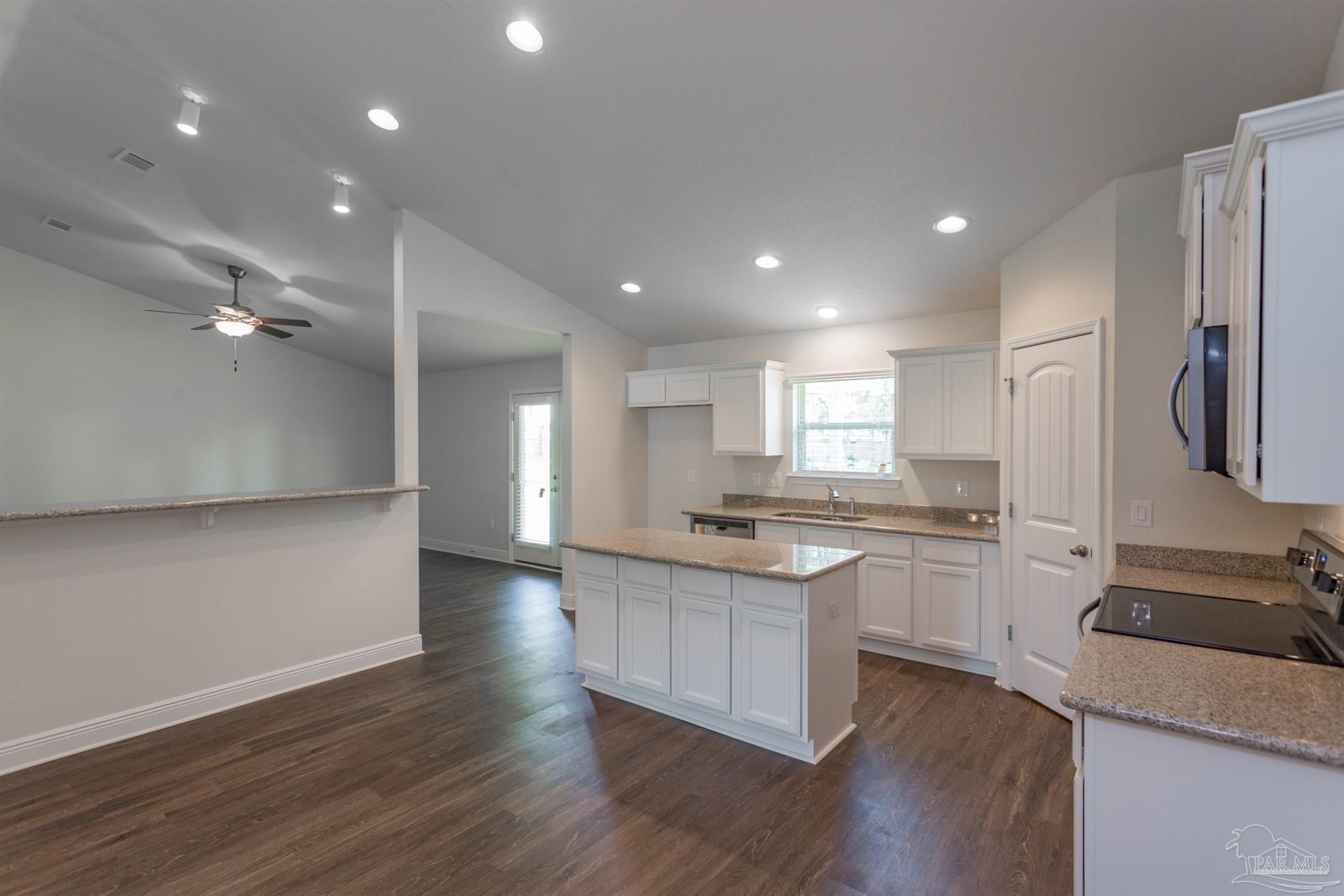 5739 Mill Stream Way Pace, FL 32571 - Photo 6 of 28
