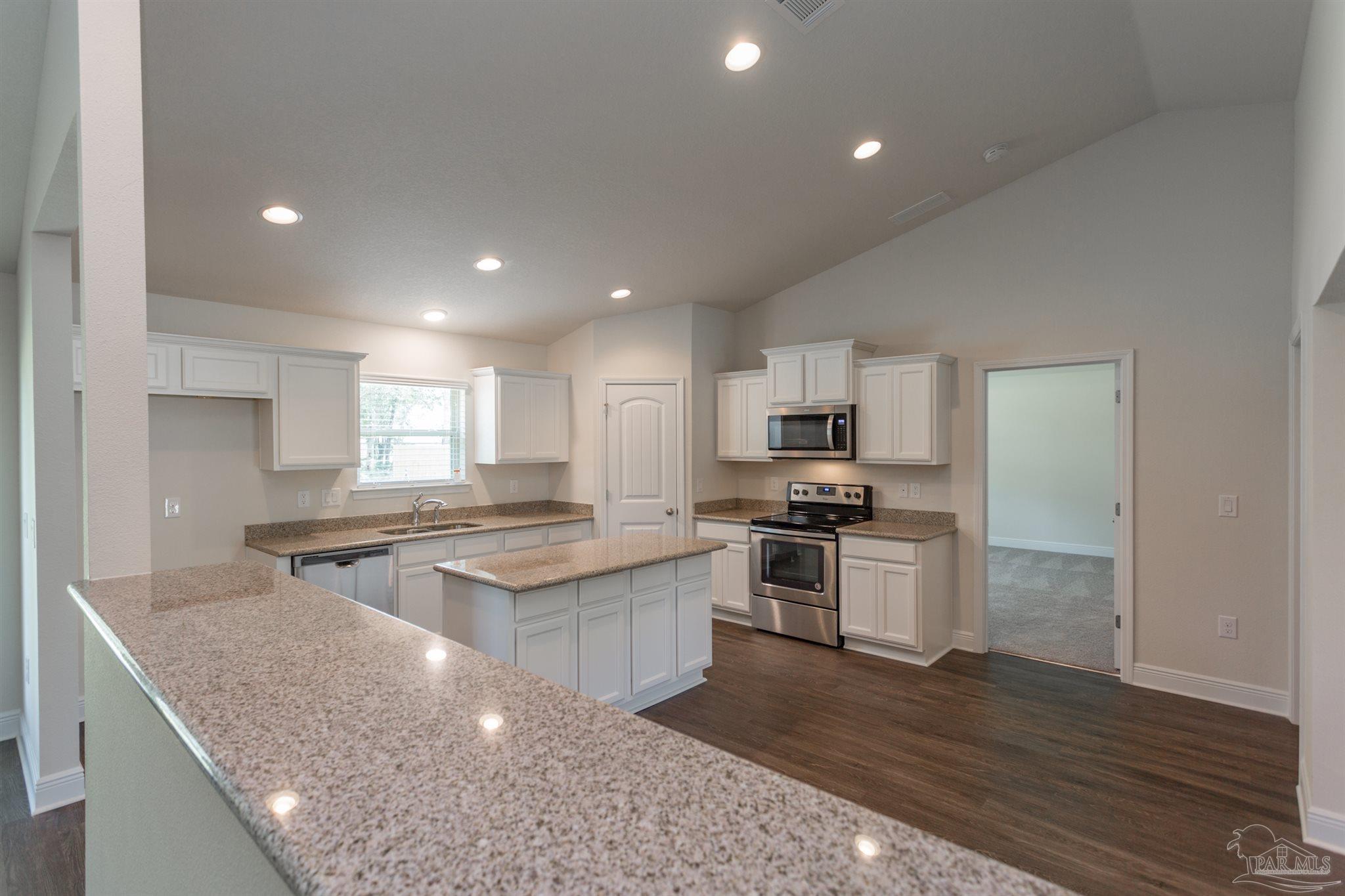 5739 Mill Stream Way Pace, FL 32571 - Photo 9 of 28