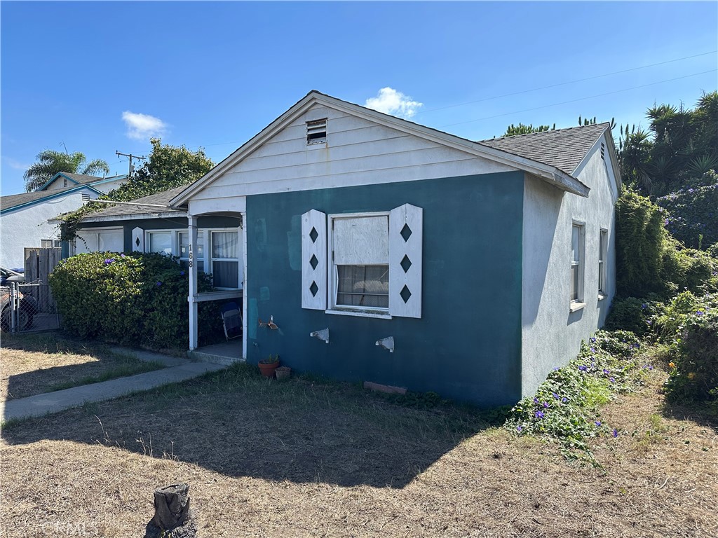 168 Lark Street Oxnard, CA 93033 - Photo 2 of 15 a house view with a backyard space