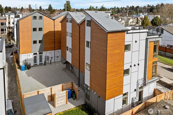 $649,950 | 903 A Northwest 56th Street, Seattle, WA 98107