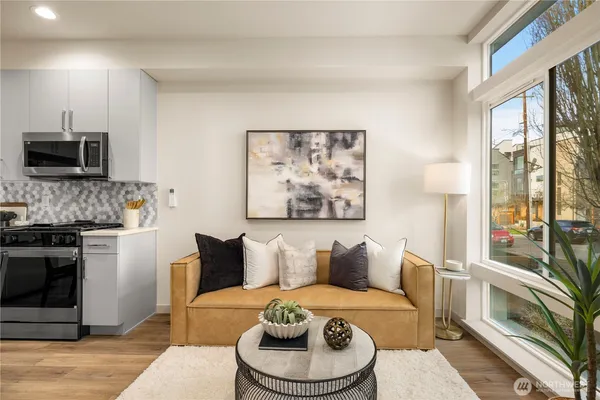 $649,950 | 903 A Northwest 56th Street, Seattle, WA 98107