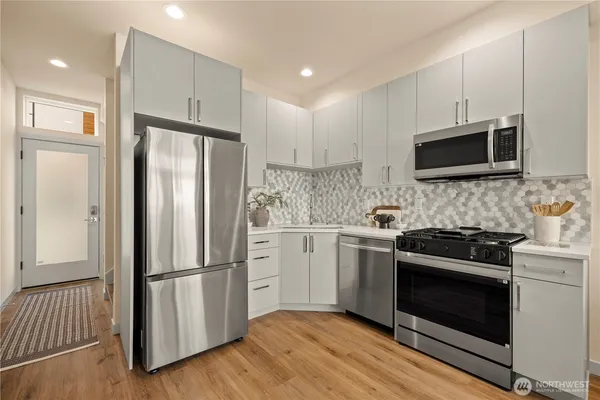 $649,950 | 903 A Northwest 56th Street, Seattle, WA 98107