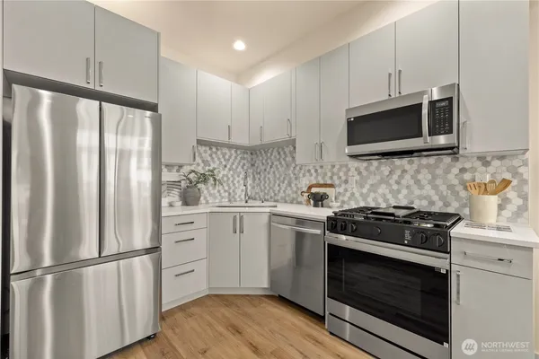 $649,950 | 903 A Northwest 56th Street, Seattle, WA 98107