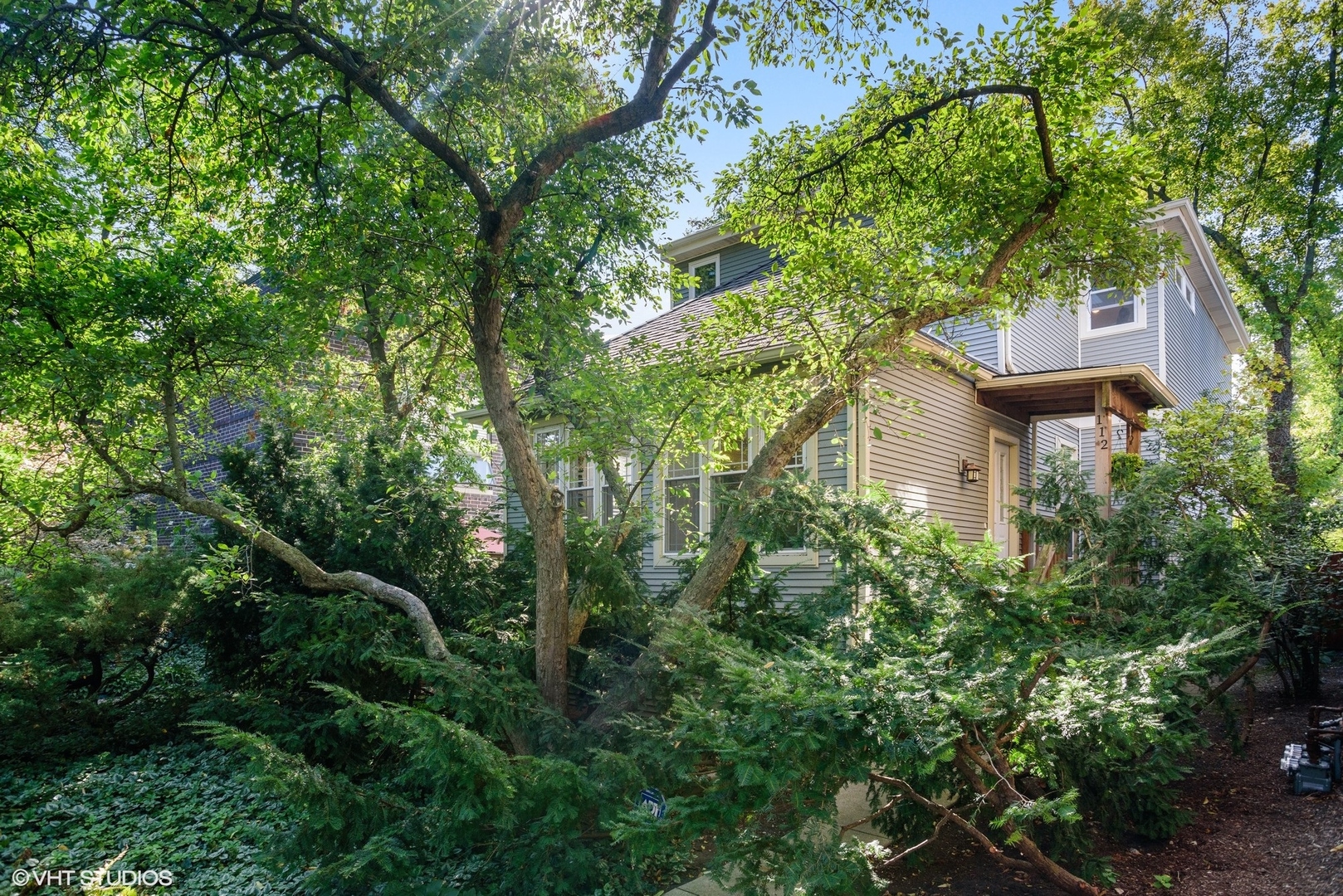 112 South Boulevard Evanston, IL 60202 - Photo 1 of 26