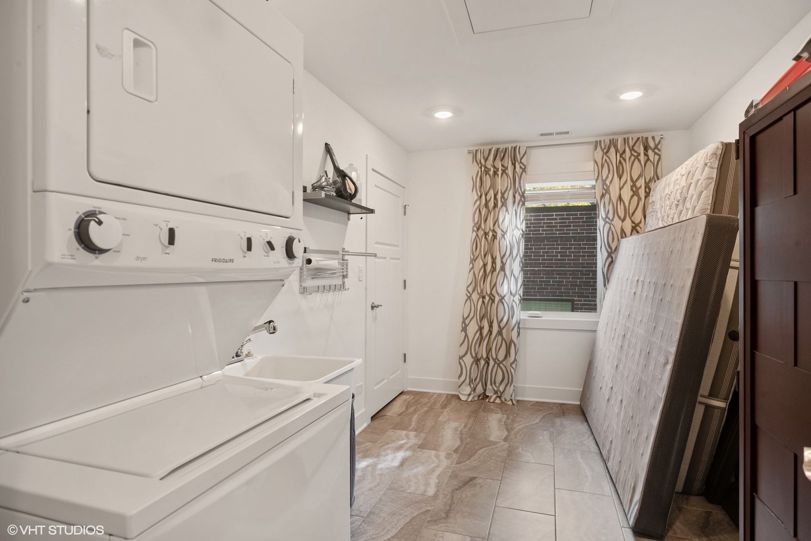 112 South Boulevard Evanston, IL 60202 - Photo 17 of 26