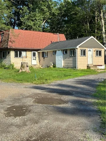 $99,900 | 9497 Harrison Street, Evans, NY 14006