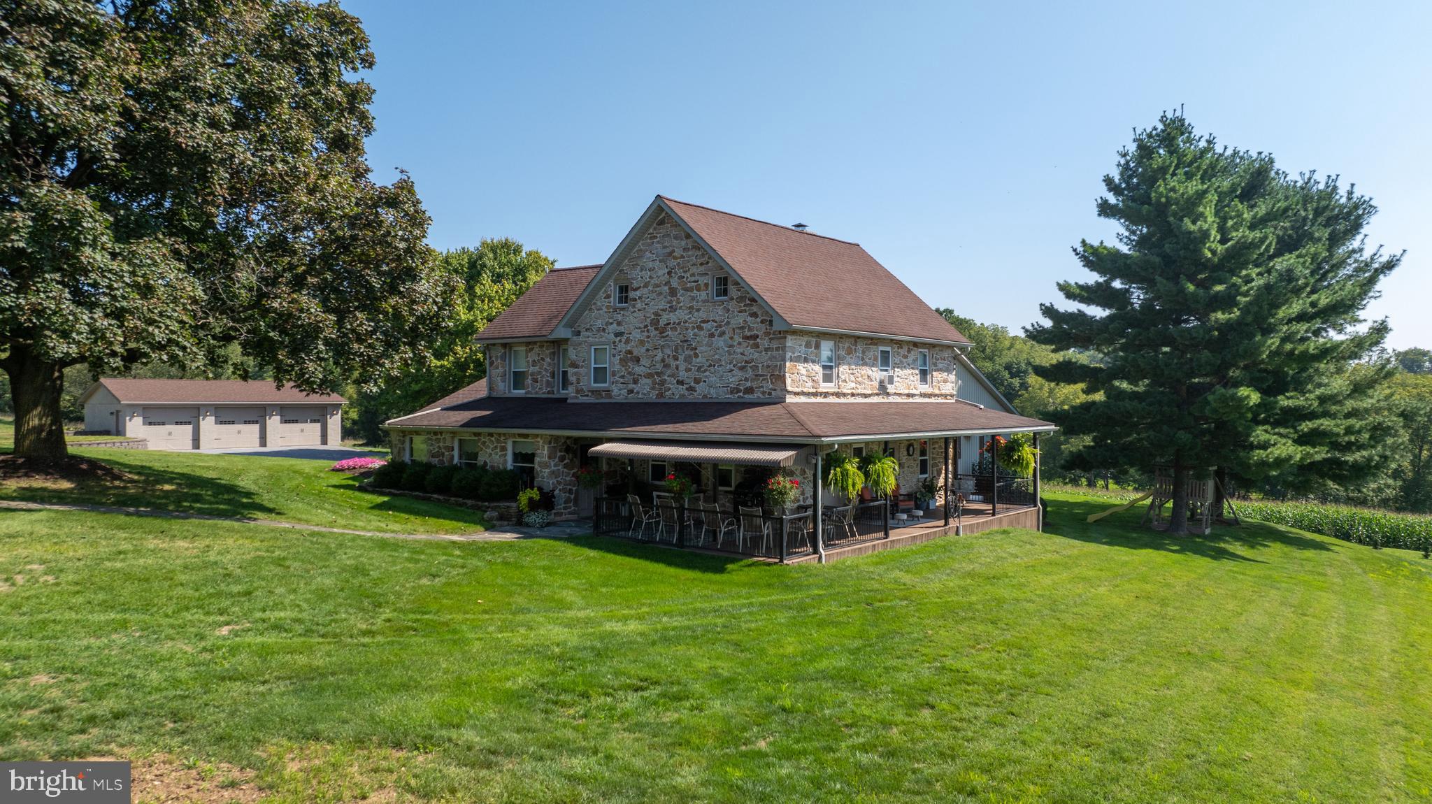 977 Simmontown Road Gap, PA 17527 - Photo 1 of 33 Gallery Image 1