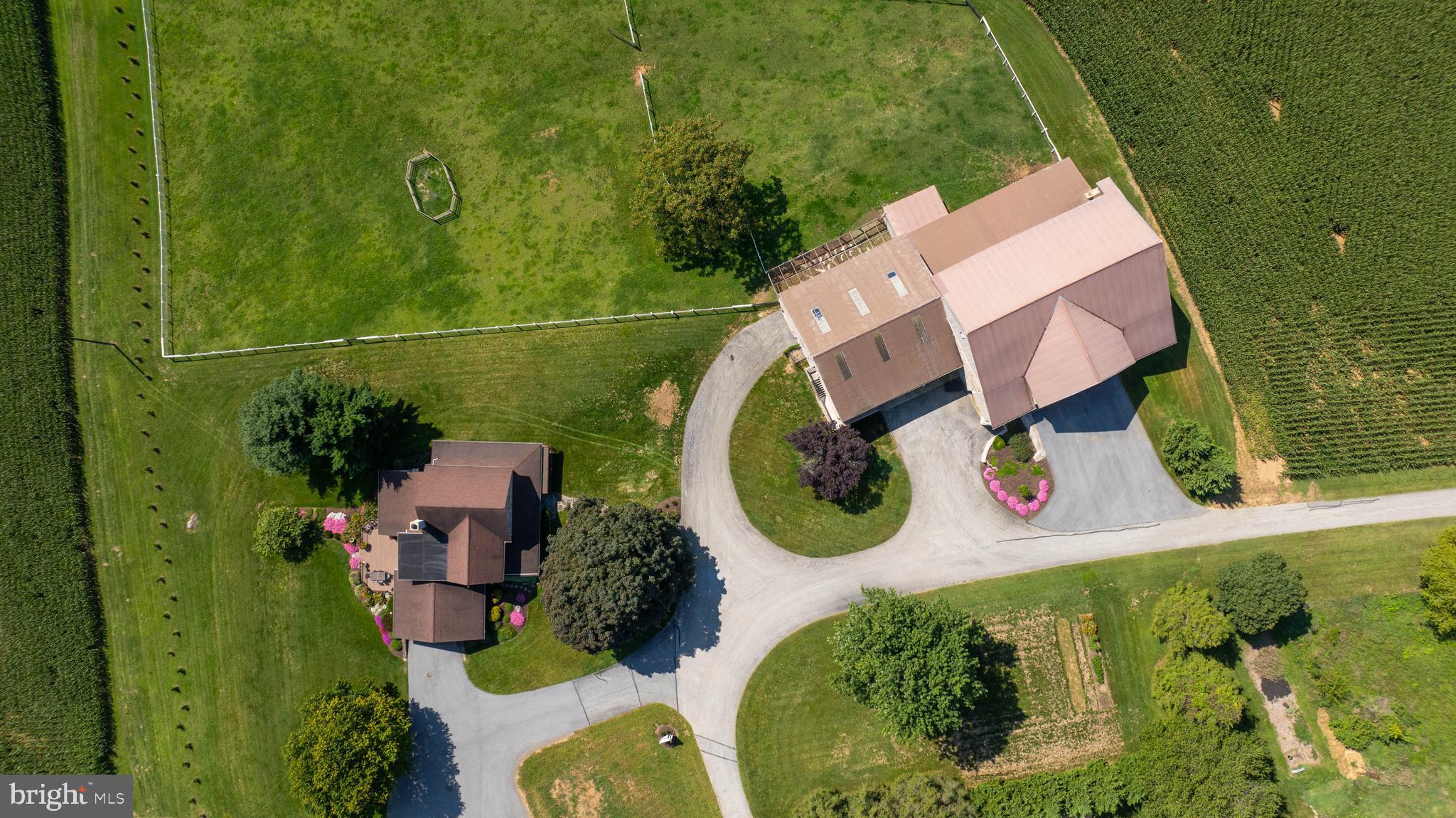 977 Simmontown Road Gap, PA 17527 - Photo 4 of 33 Gallery Image 4