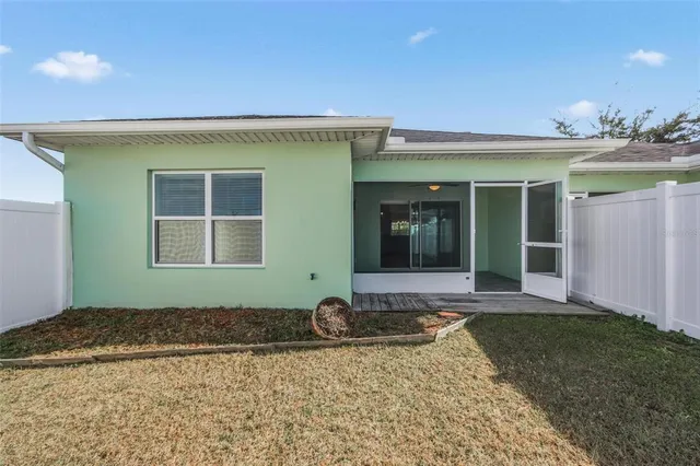 $1,850 | 2 Lynton Place, Unit B, Palm Coast, FL 32137