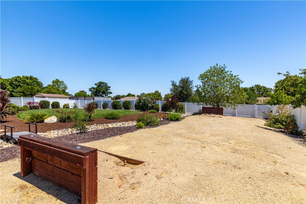 1275 Shane Lane Templeton, CA 93465 - Photo 57 of 70 a view of a backyard
