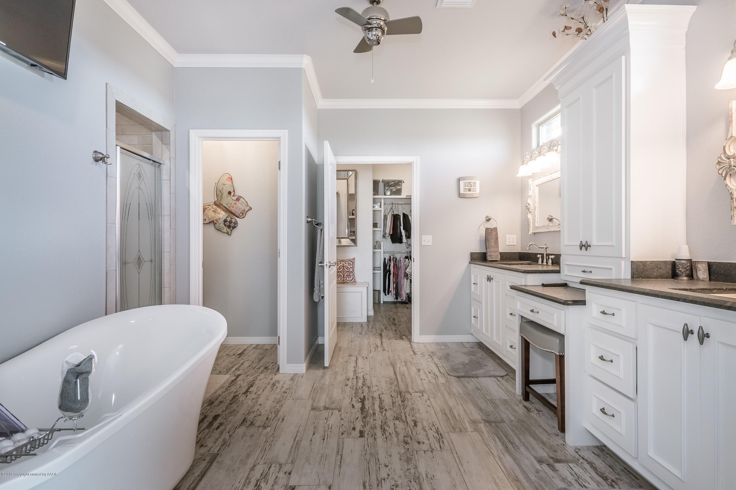7400 Canyon Bend Road Amarillo, TX 79118 - Photo 23 of 40 022_Master Bathroom
