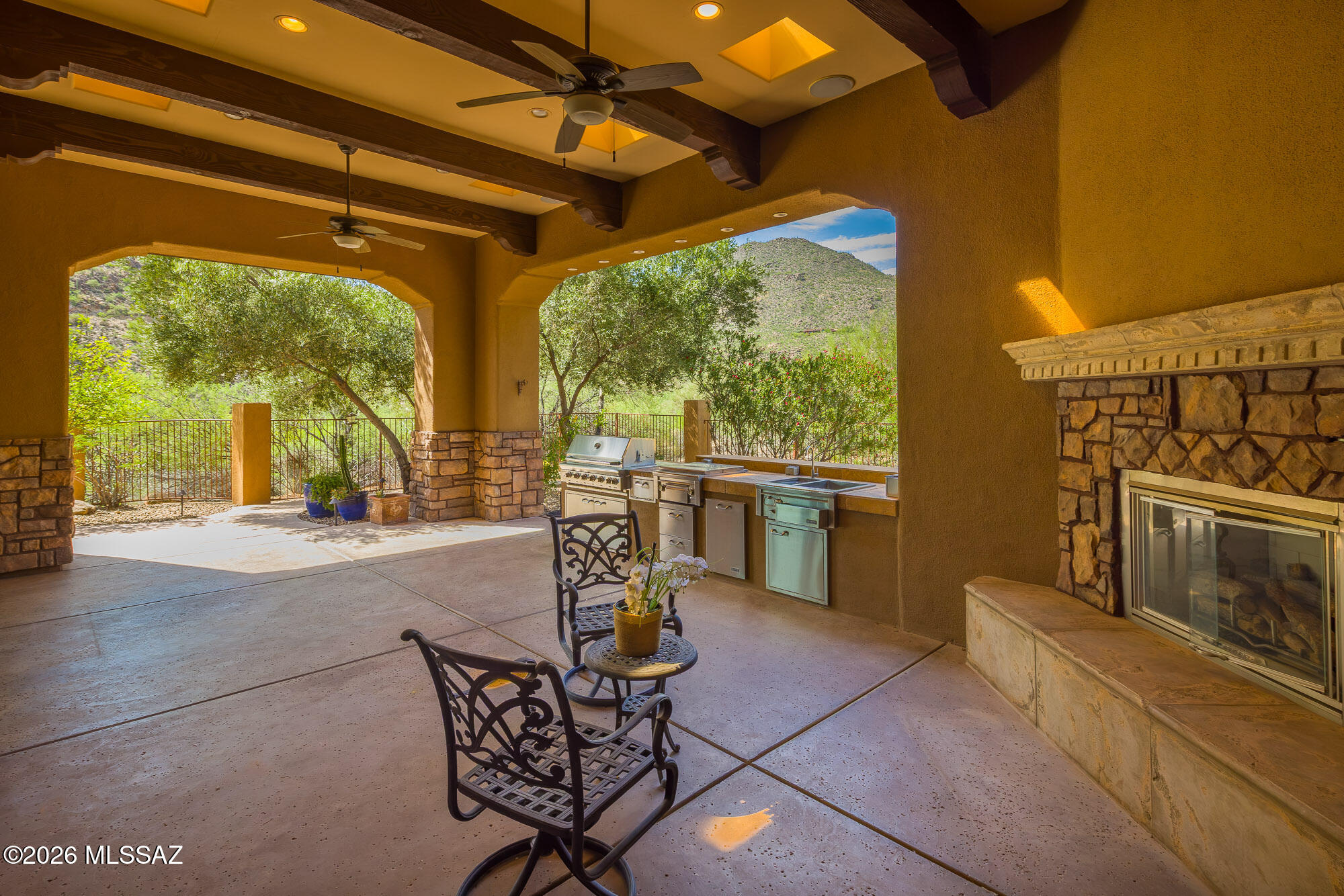 14225 North Rocking Ridge Court Marana, AZ 85658 - Photo 45 of 51 Side patio