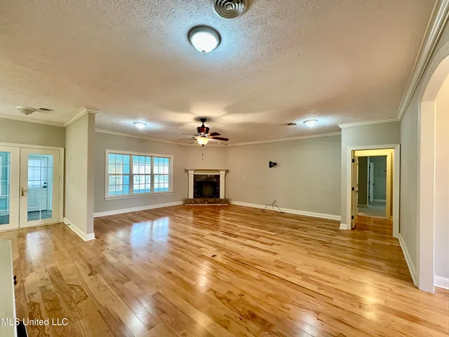 $379,900 | 109 Grande Oaks Drive, Byram, MS 39272