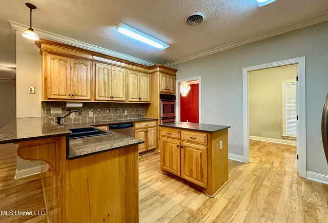 $379,900 | 109 Grande Oaks Drive, Byram, MS 39272