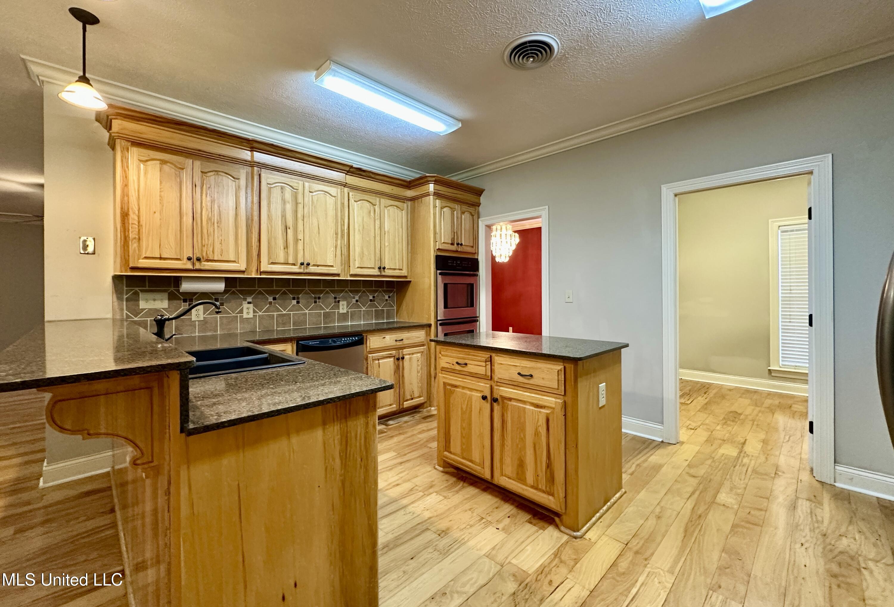 109 Grande Oaks Drive Byram, MS 39272 - Photo 18 of 42 IMG_1495