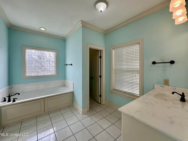 $379,900 | 109 Grande Oaks Drive, Byram, MS 39272