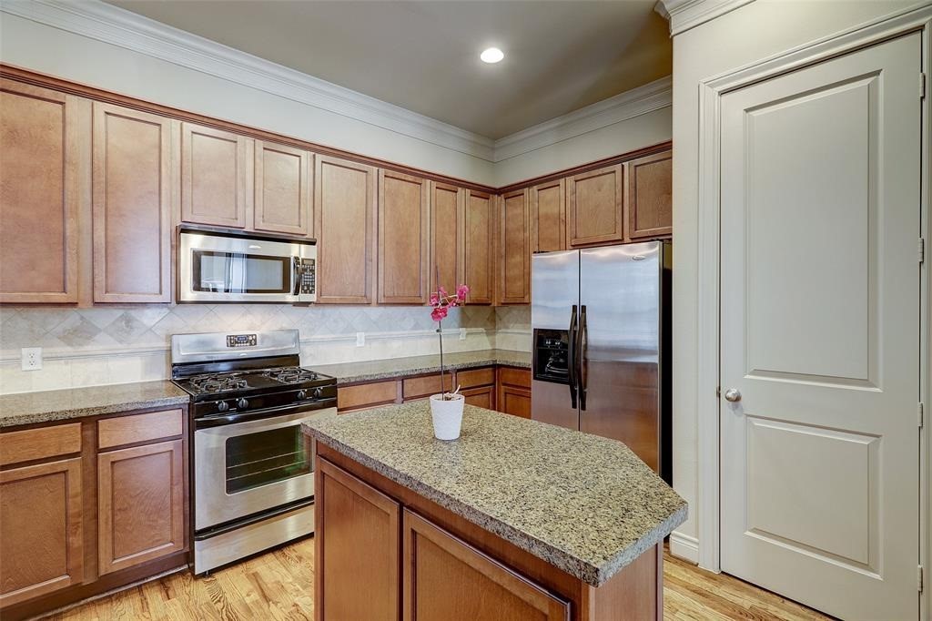 3142 Pemberton Walk Houston, TX 77025 - Photo 16 of 30