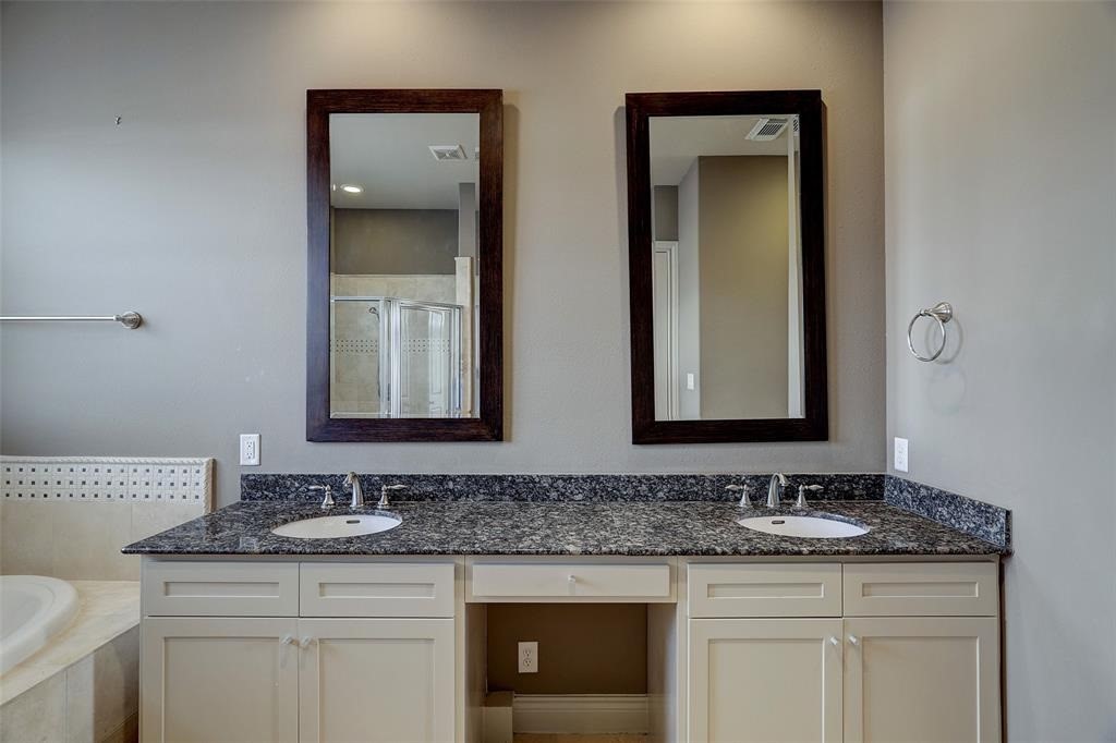 3142 Pemberton Walk Houston, TX 77025 - Photo 25 of 30