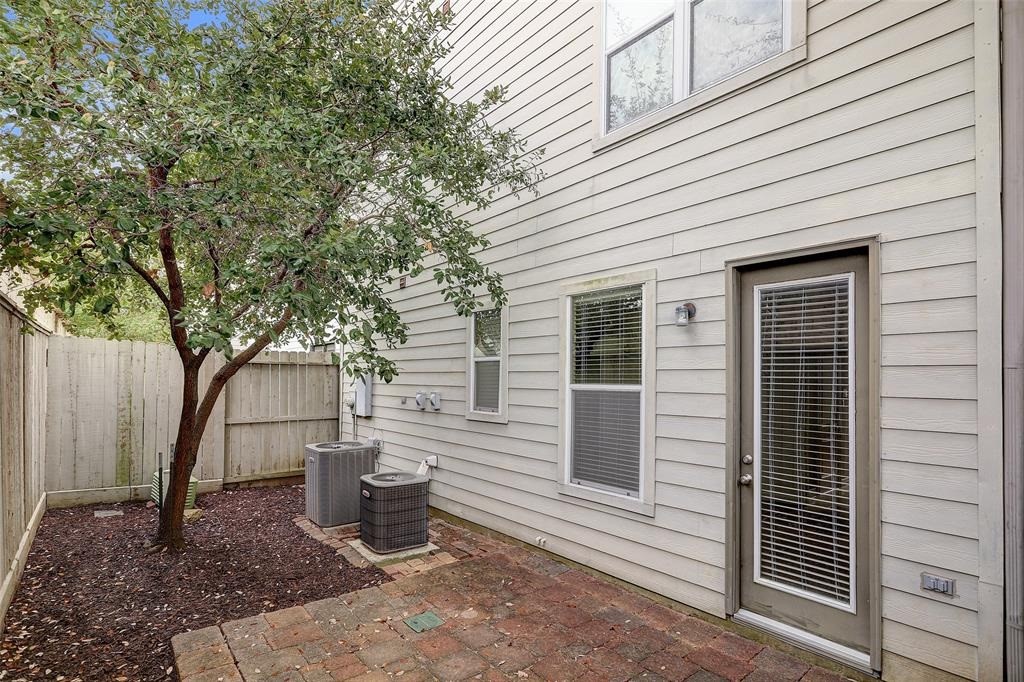 3142 Pemberton Walk Houston, TX 77025 - Photo 30 of 30