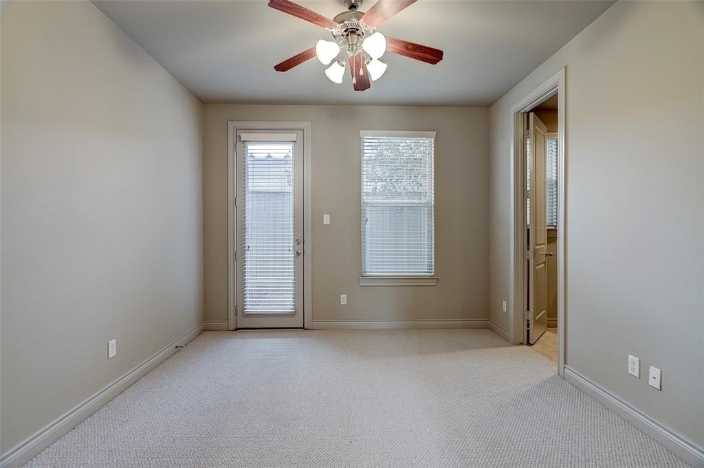 3142 Pemberton Walk Houston, TX 77025 - Photo 5 of 30