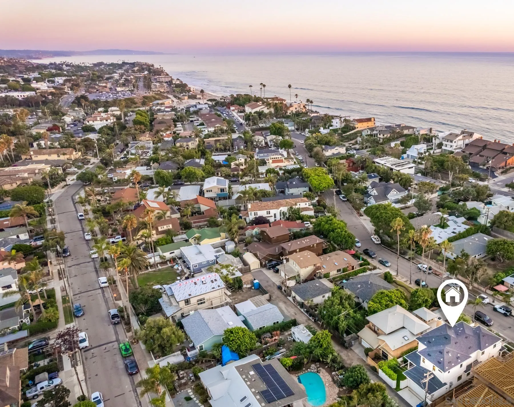237 La Mesa Avenue Encinitas, CA 92024 - Photo 33 of 40 an aerial view of a city with lots of residential buildings