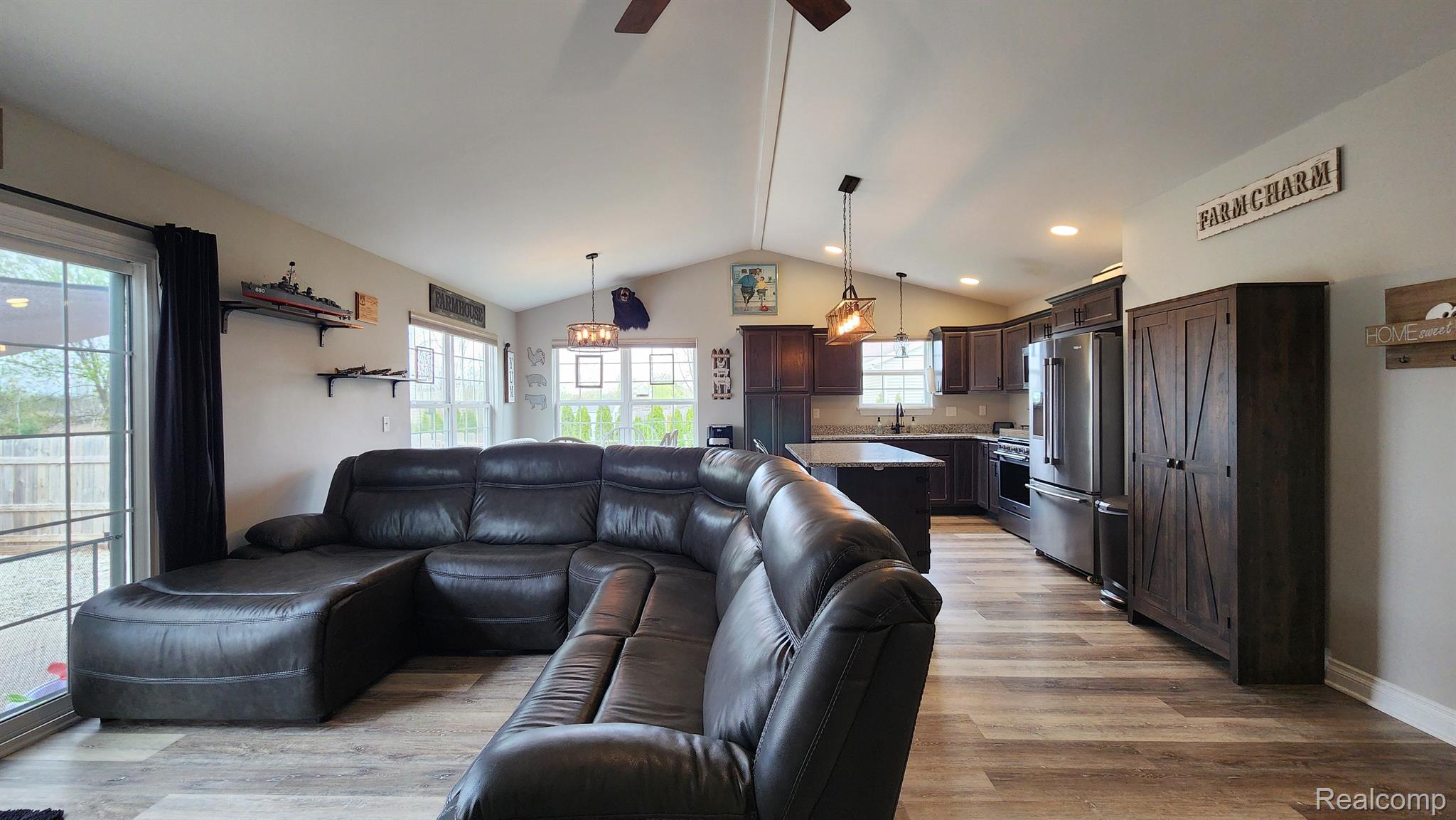 621 Range Road Smiths Creek, MI 48074 - Photo 25 of 41 Gallery Image 25