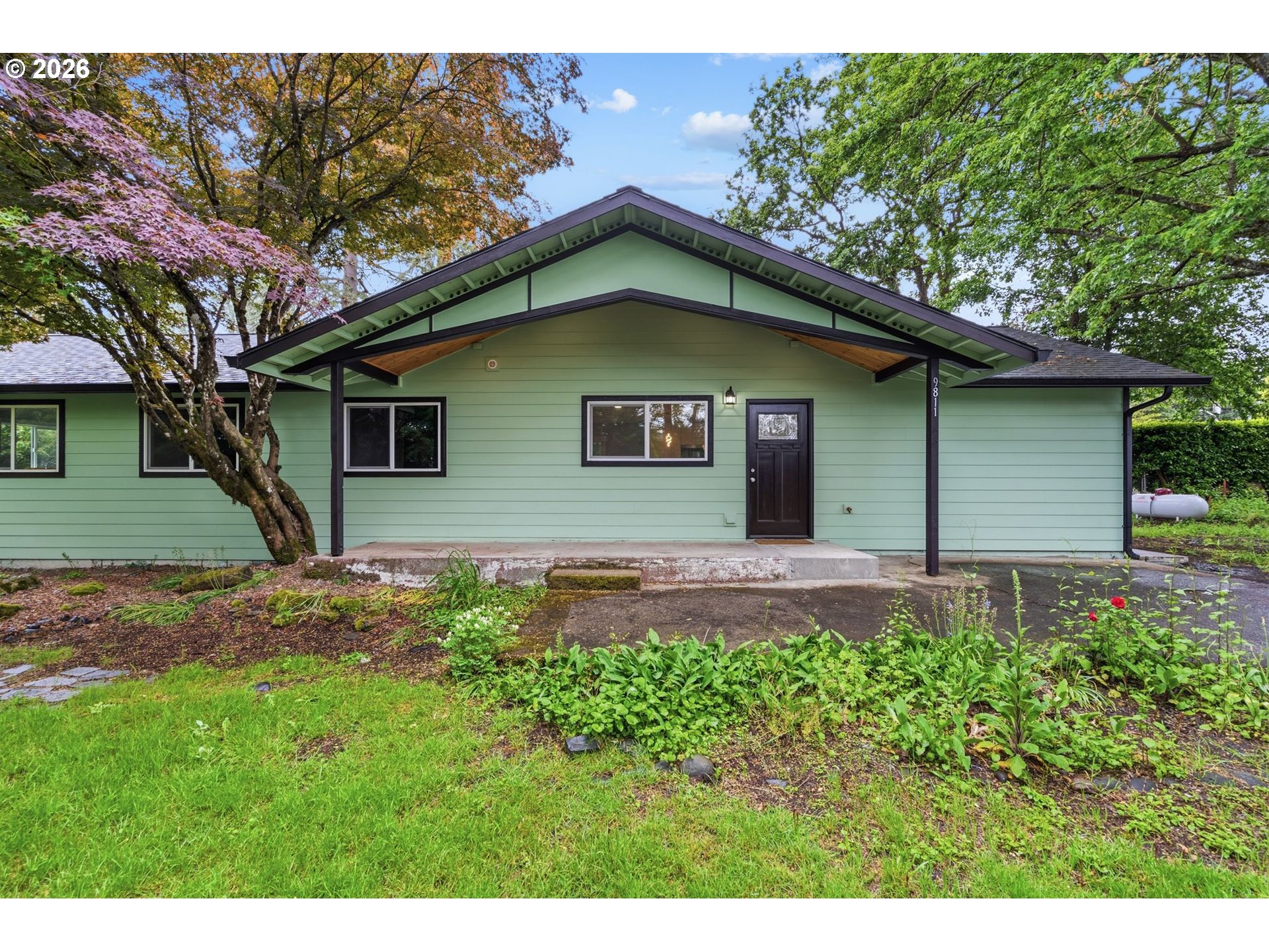 9811 Northeast Covington Road Vancouver, WA 98662 - Photo 1 of 27